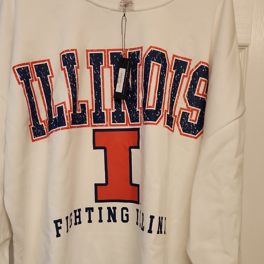 GameDay Couture Oversized White Graphic Sweatshirt